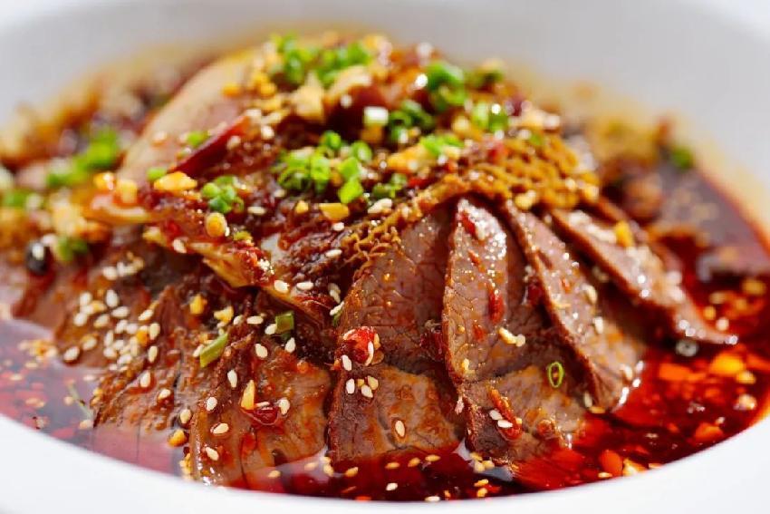 鄭州鹵味餐飲店設計公司鹵味店的現(xiàn)狀與挑戰(zhàn)(圖2) 鄭州鹵味餐飲店設計公司鹵味店的現(xiàn)狀與挑戰(zhàn)(圖2)
